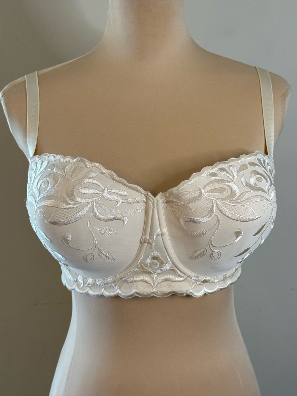Sweet Nothings padded bra champagne floral embroidered triple hook 40D